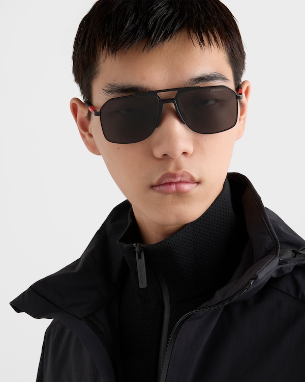 Prada Linea Rossa太阳镜 - 石板灰镜片 Prada Linea Rossa太阳镜 - 石板灰镜片
