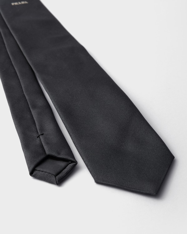 Silk tie - Smoky Gray Silk tie - Smoky Gray
