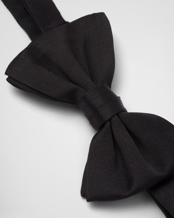 Satin bowtie - Black Satin bowtie - Black
