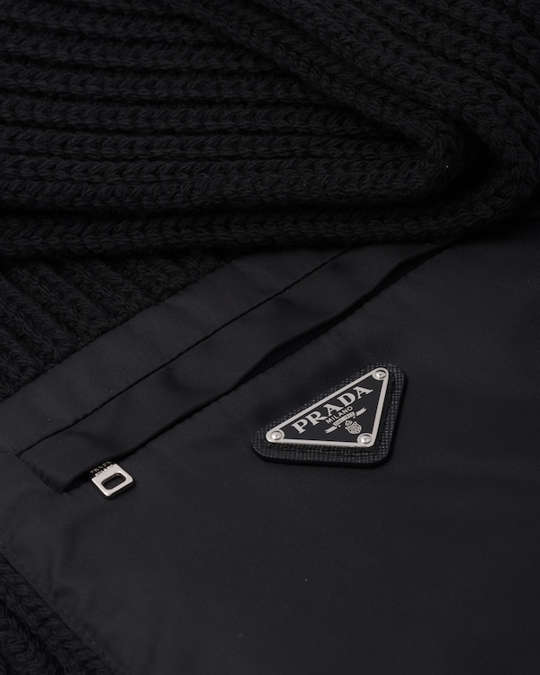 Wool scarf with Re-Nylon gabardine pocket - Black Wool scarf with Re-Nylon gabardine pocket - Black