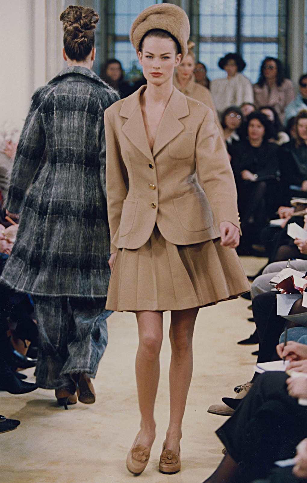 Look 5