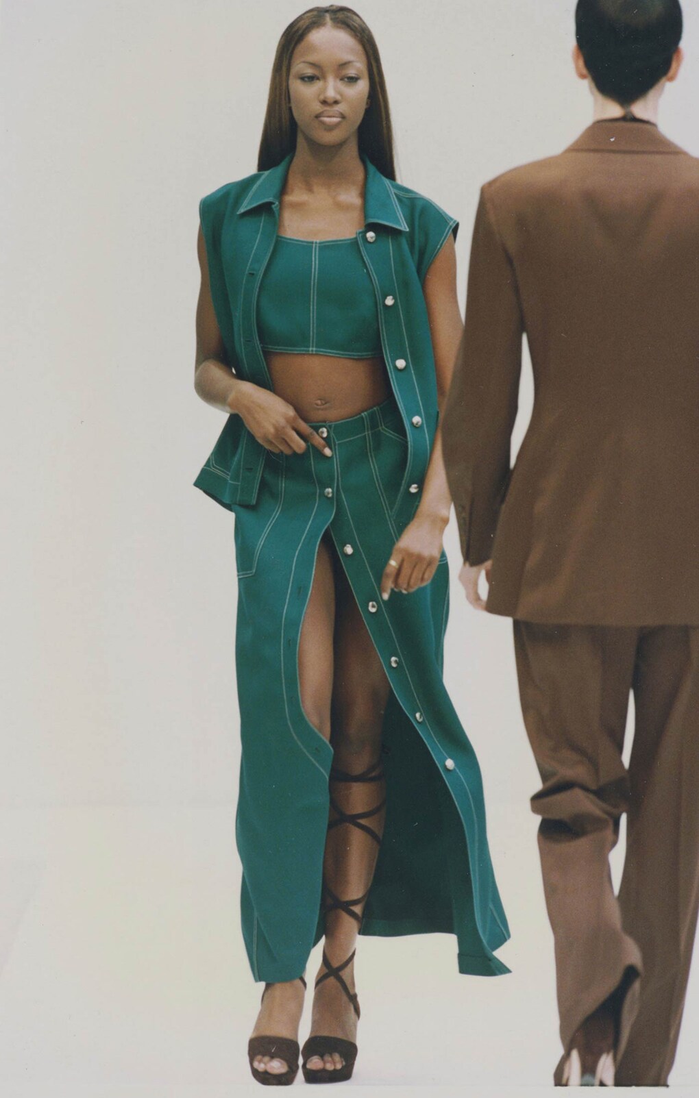 Look 3
