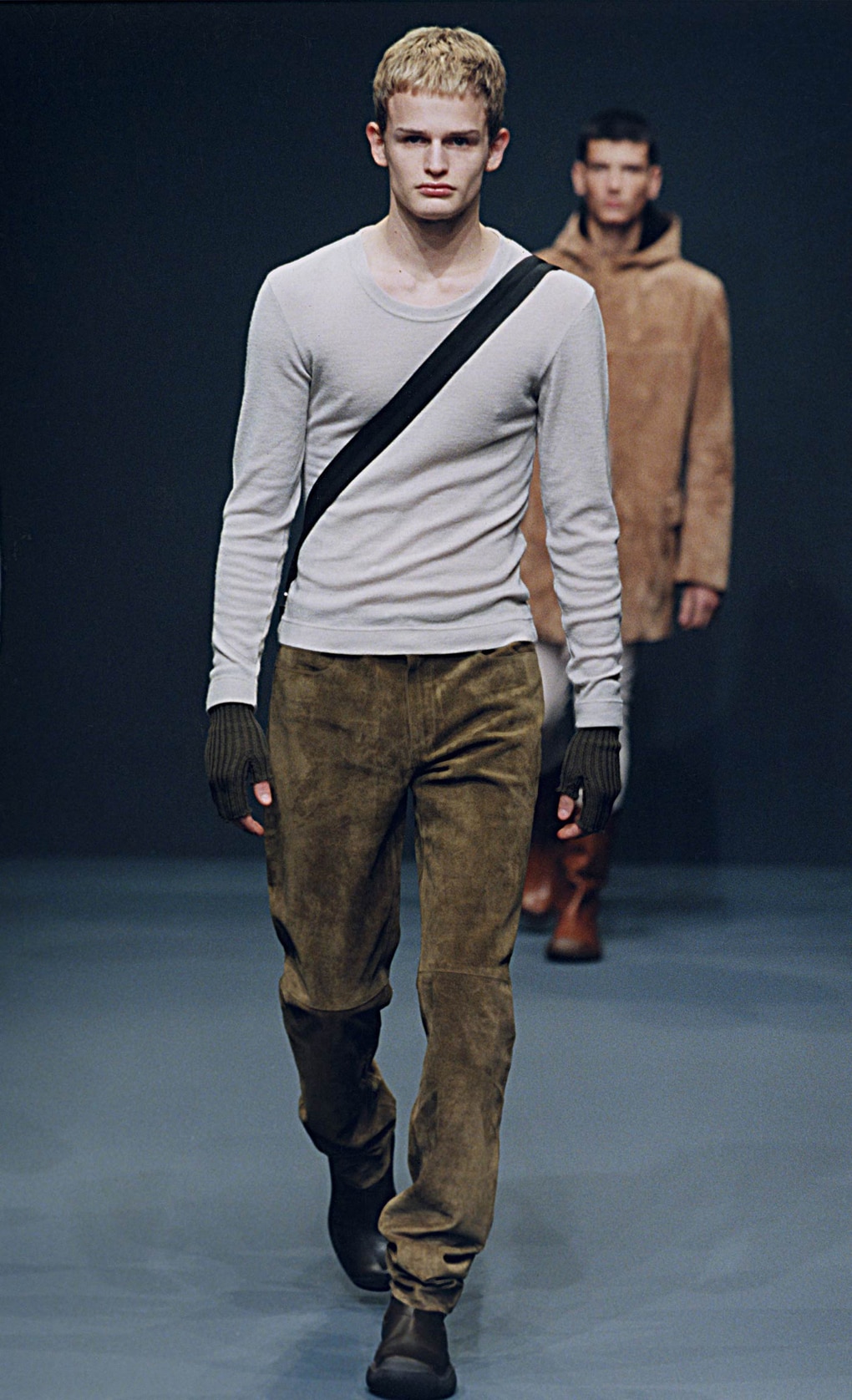 Look 3