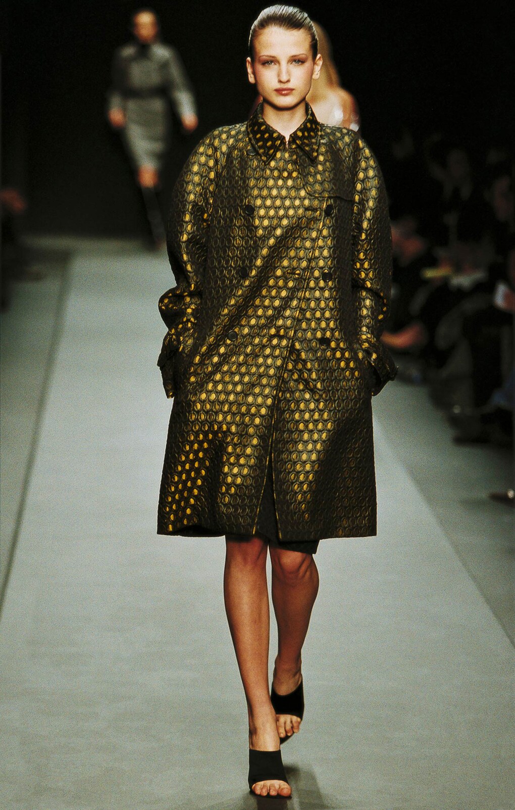 Look 4