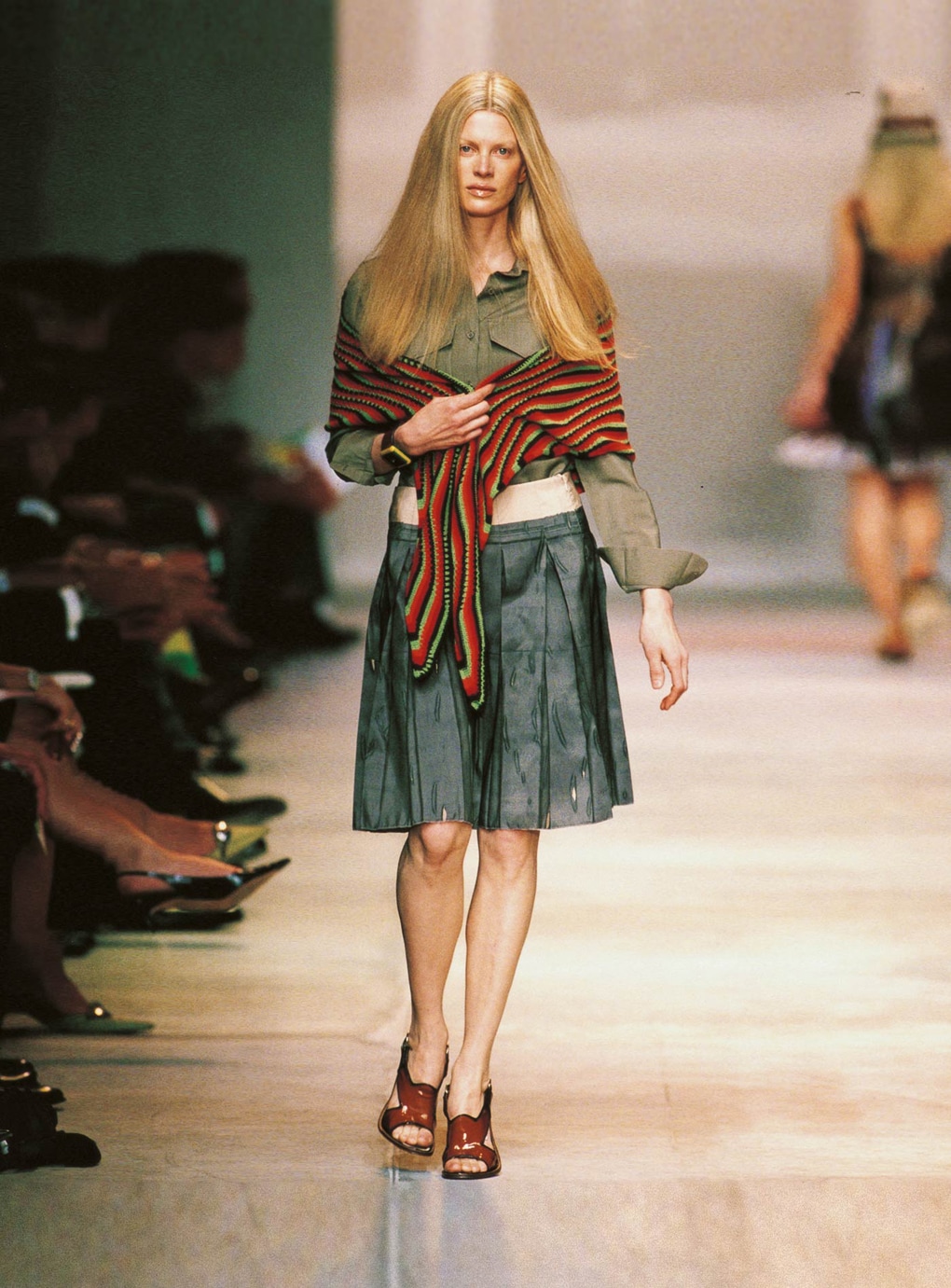 Look 4