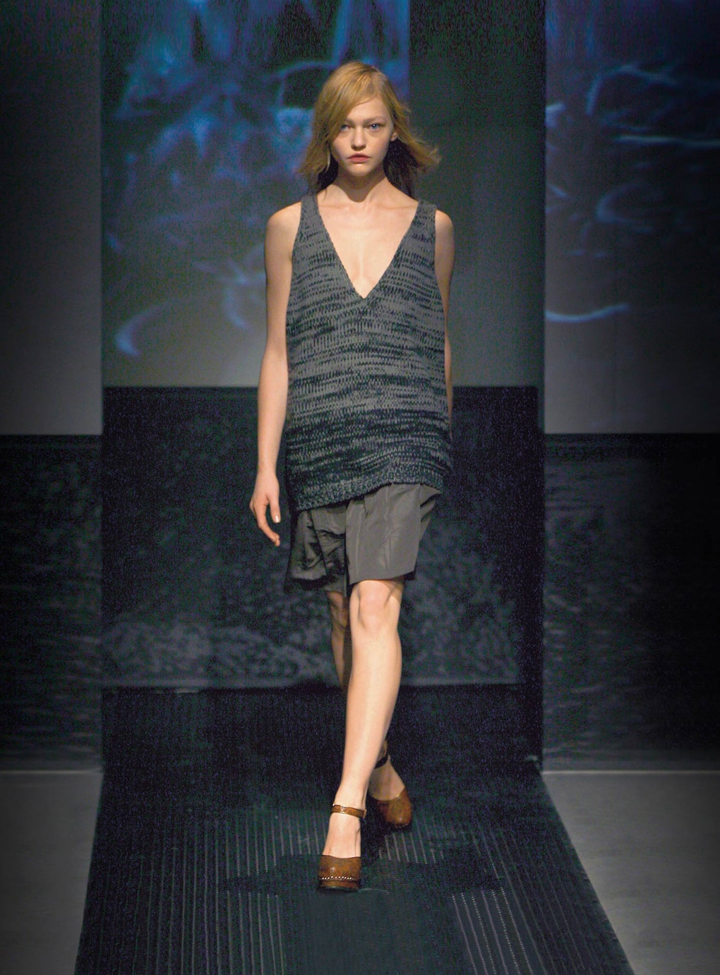 Look 3