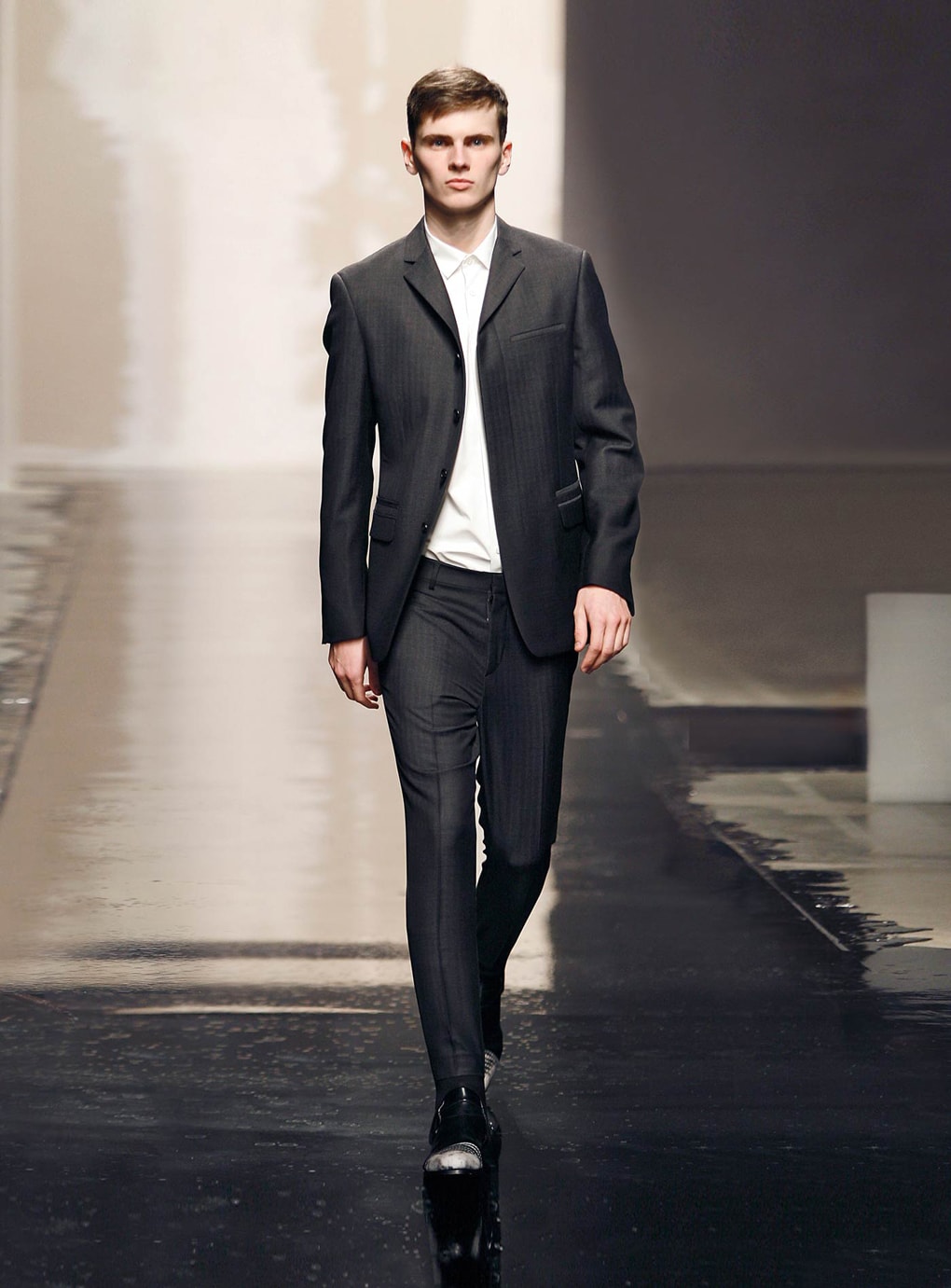 Look 3