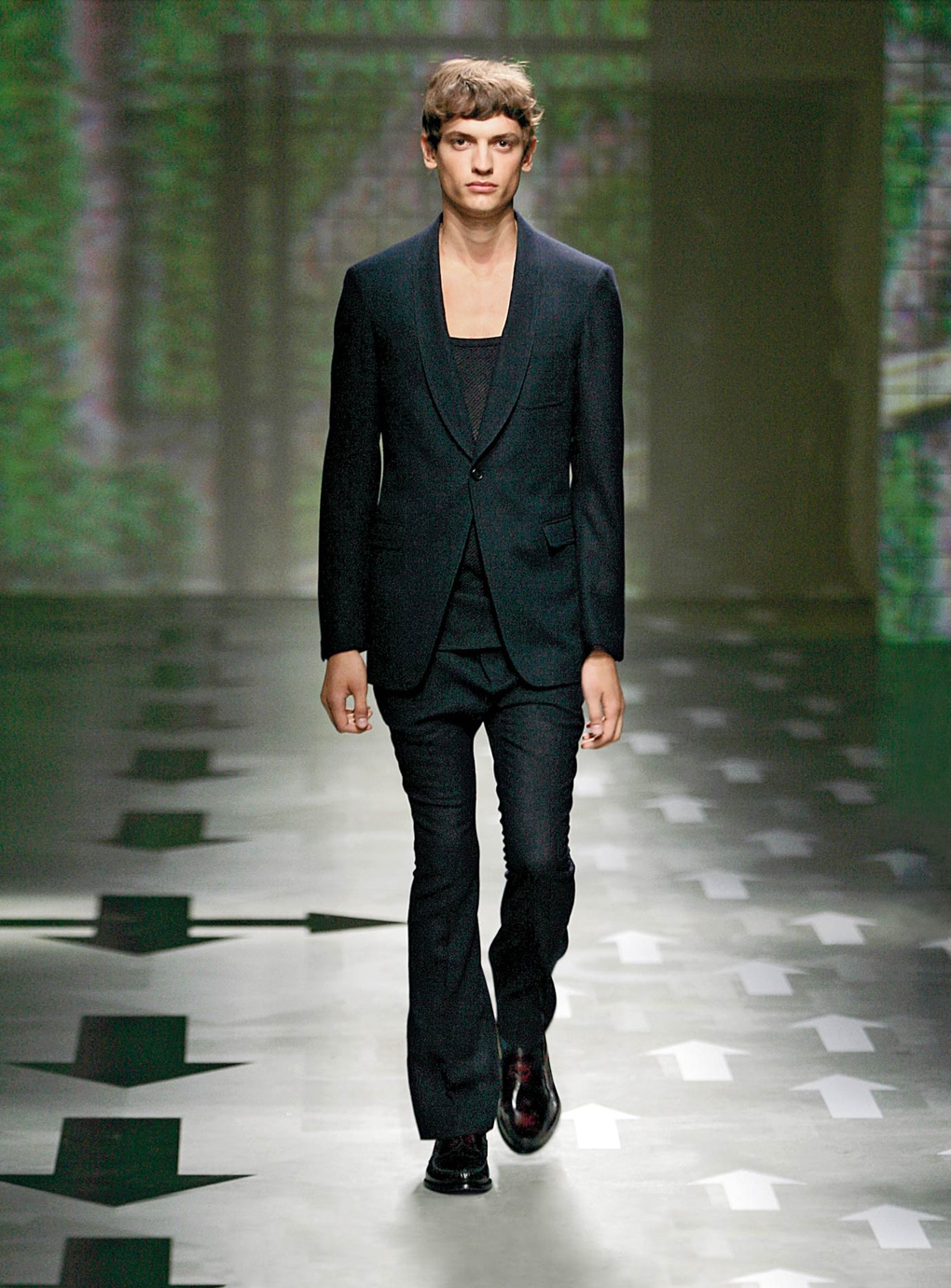 Look 3