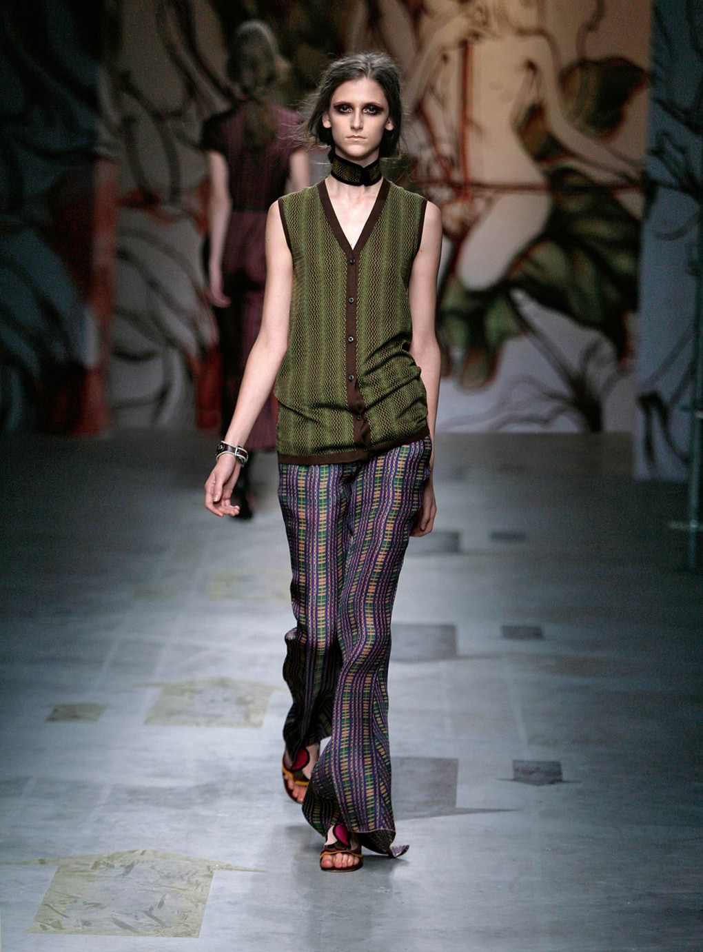 Look 7