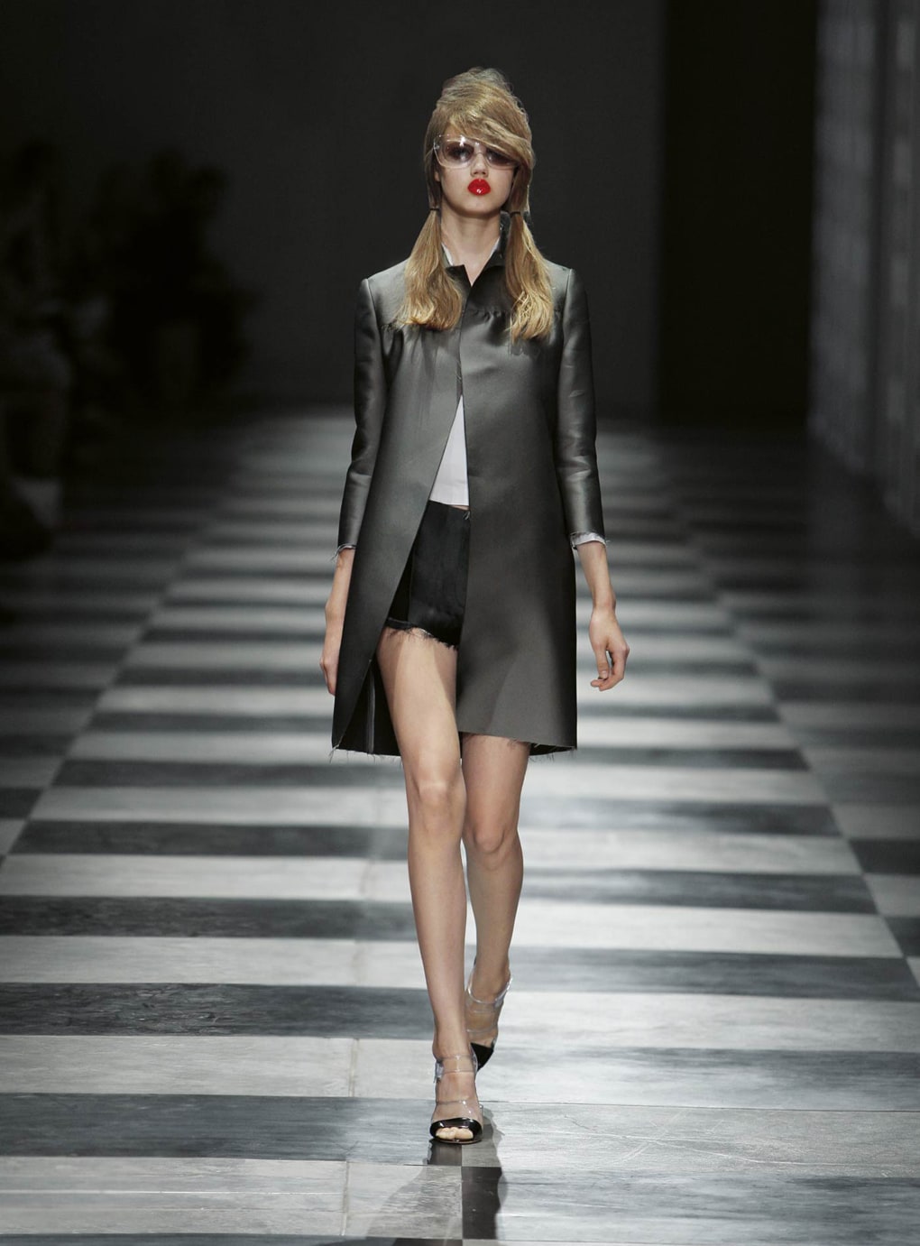 Look 1