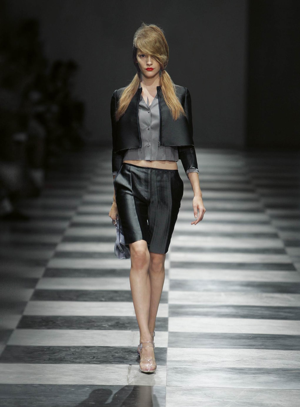 Look 10