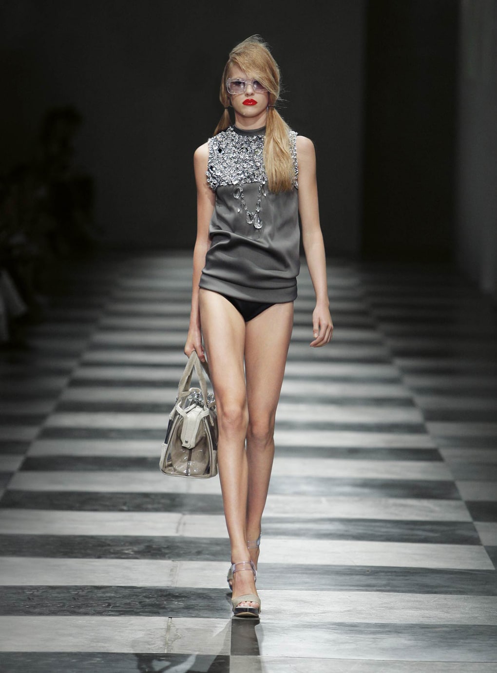 Look 12