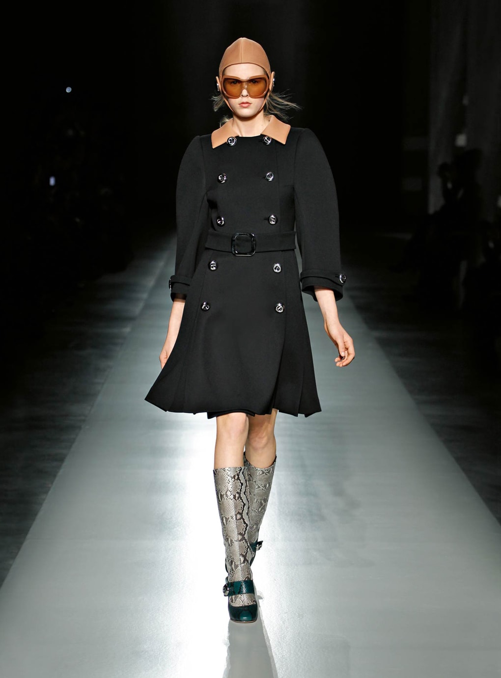 Look 1