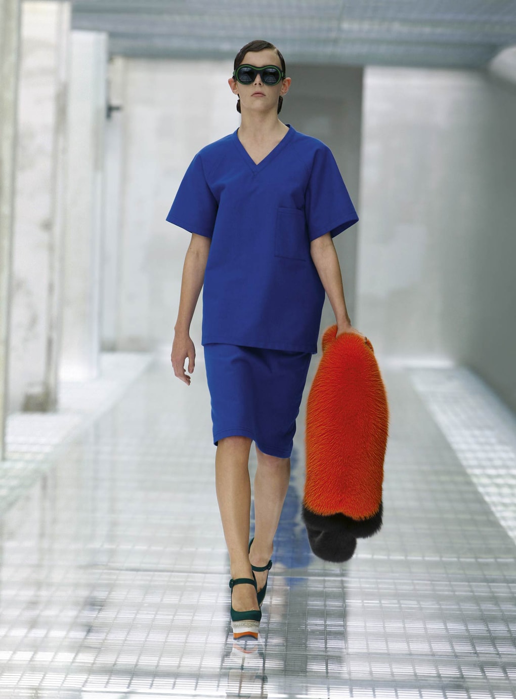 Look 3