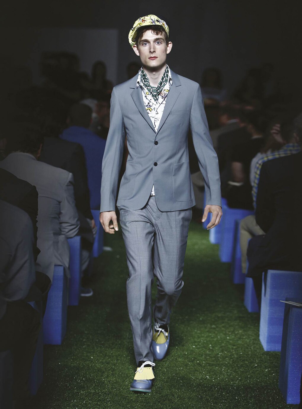 Look 3