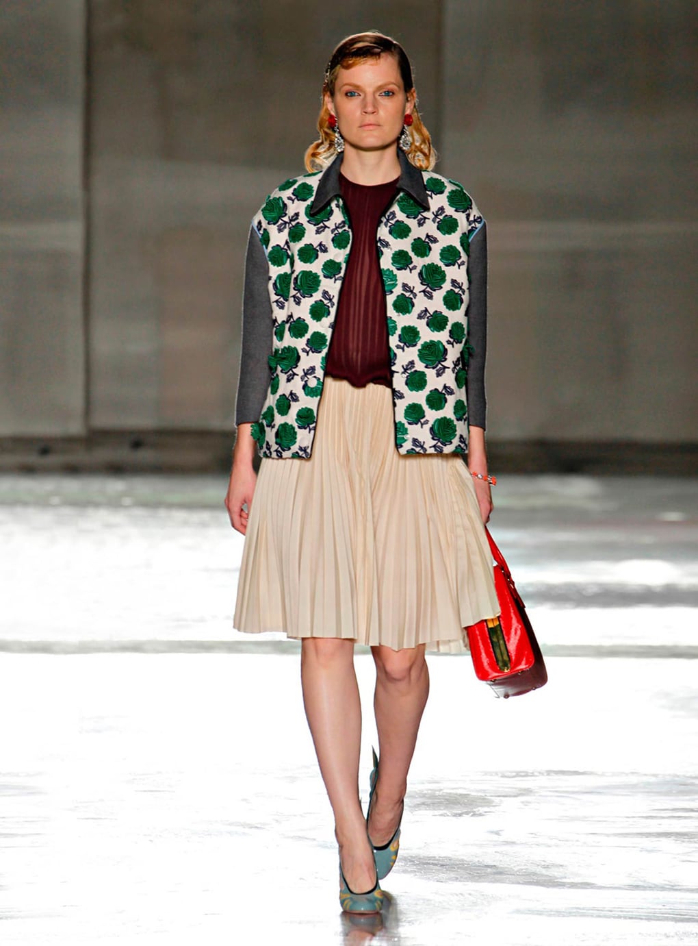 Look 3