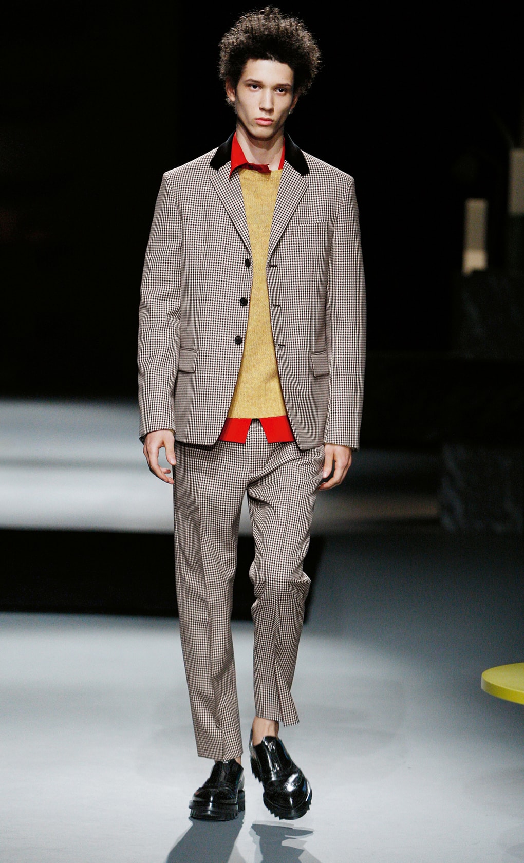 Look 5