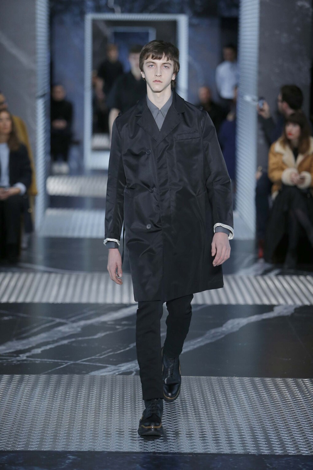Look 1