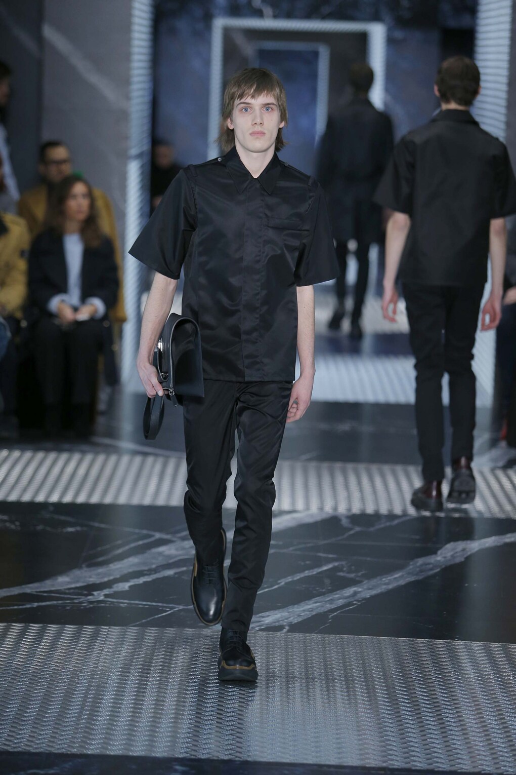 Look 3