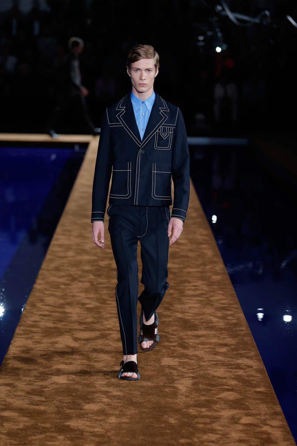 Look 4