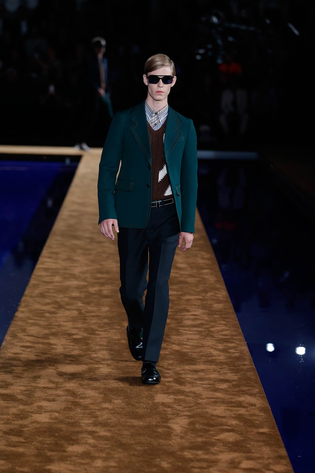 Look 8