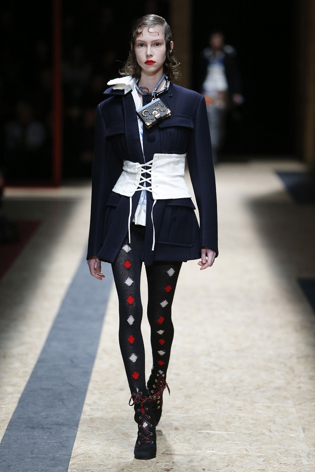 Look 1