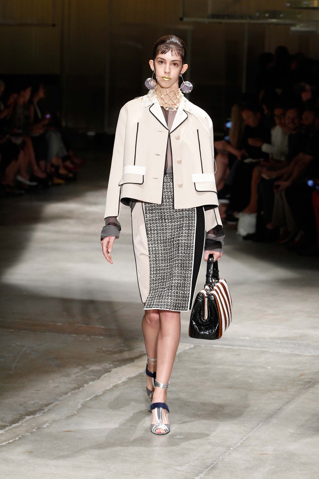 Look 1