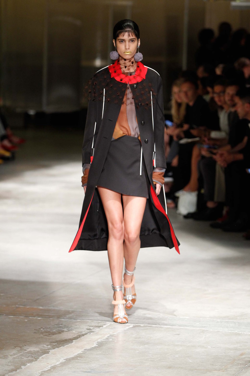 Look 3
