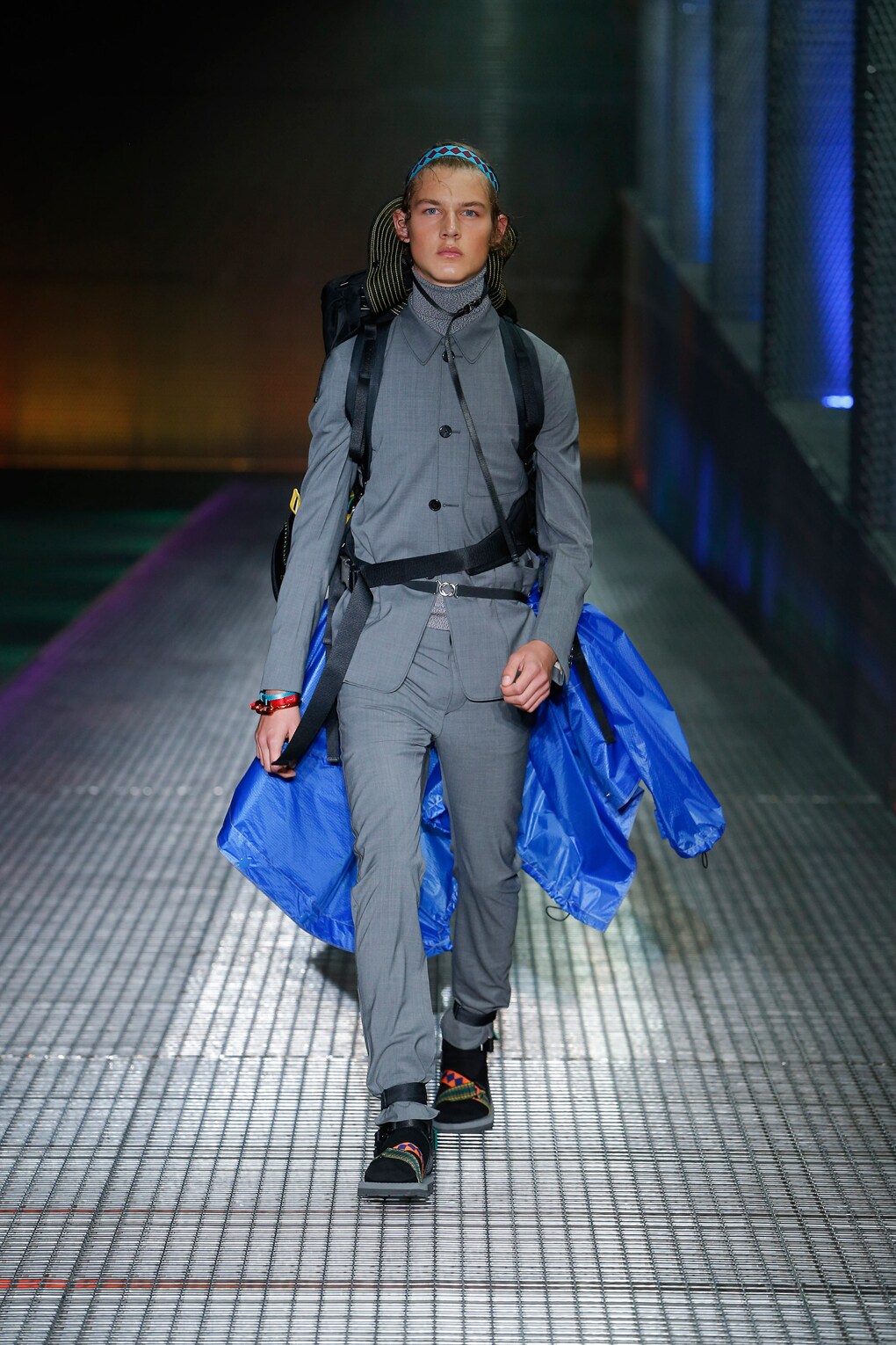 Look 1