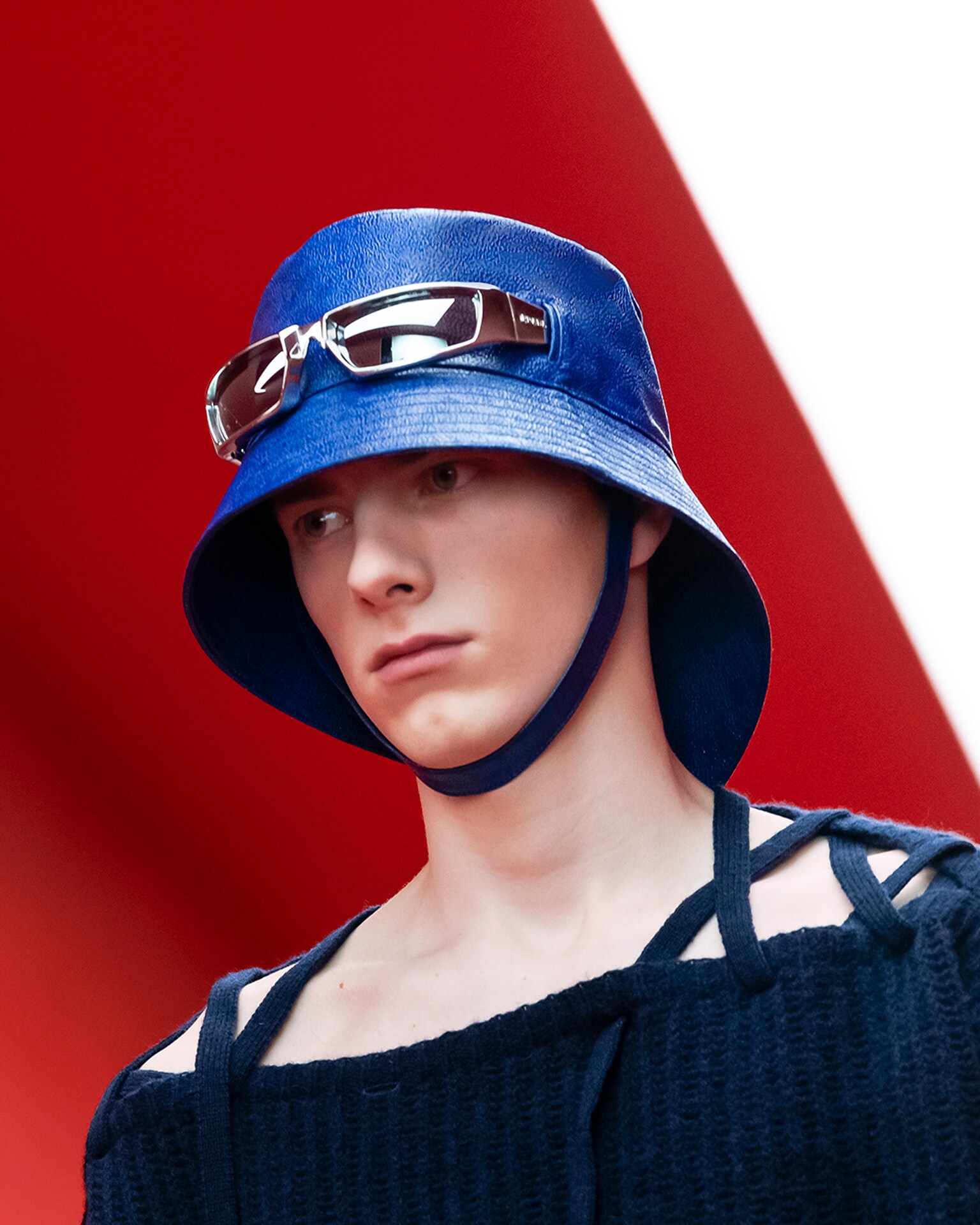 Details 19