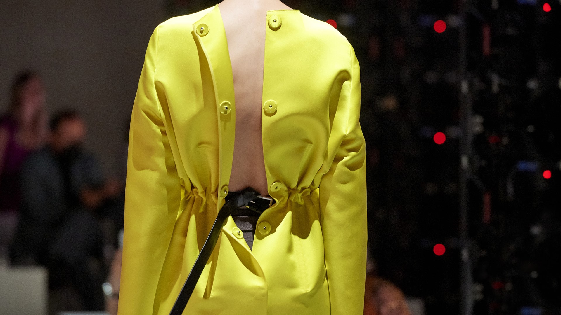 Details 02